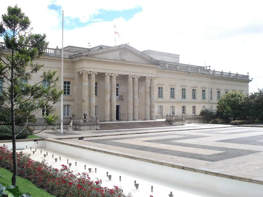 Sedes de Gobierno de Colombia, Casas Presidenciales.