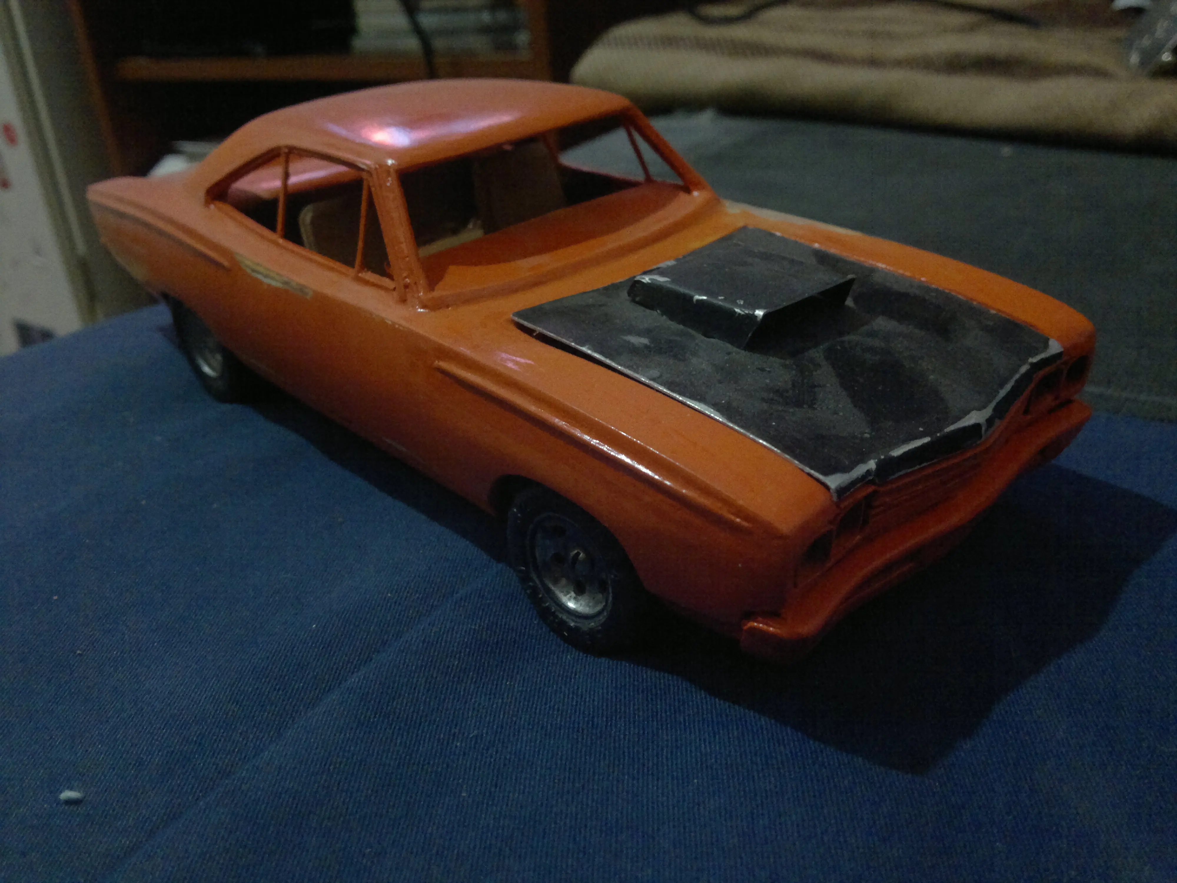 Hecho a mano: coupe Chevy a escala