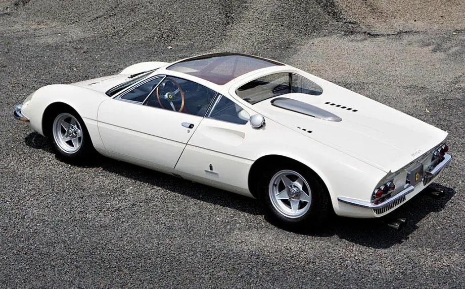 El Ferrari 365 P Berlinetta Speciale 1966 (3 plazas)