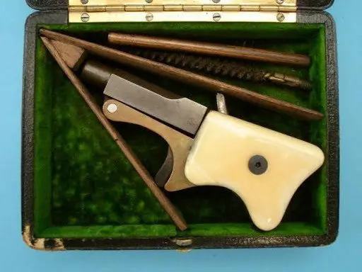 armas en miniaturas