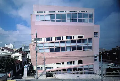 Peter Eisenman en Tokio (arquitectura)