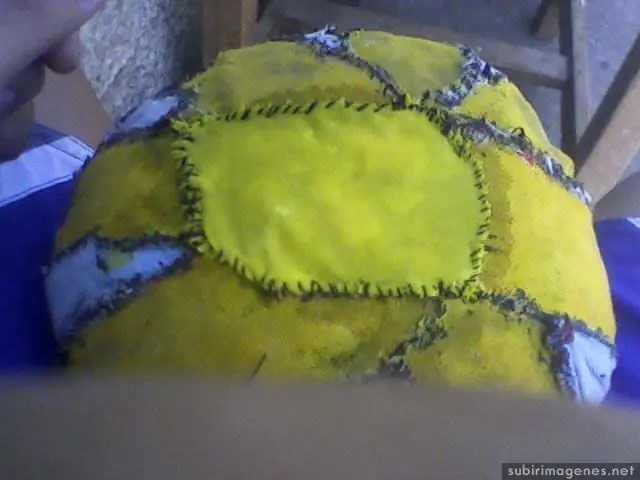 Pelota de futbol hecha por mi..