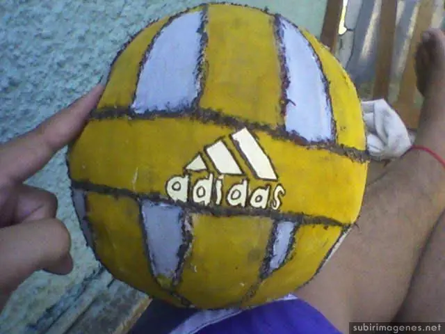 Pelota de futbol hecha por mi..
