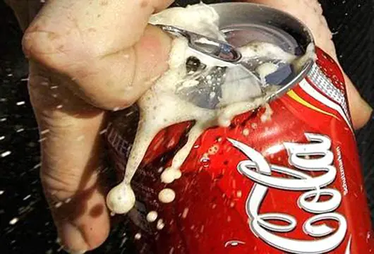 El Hombre que hacia Coca-Cola en su casa.