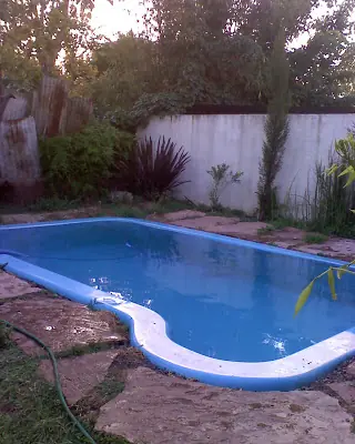 Mi casa y el arroyo casero