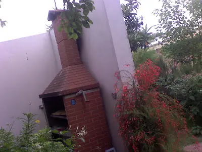 Mi casa y el arroyo casero