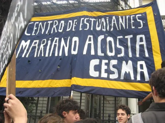 público público