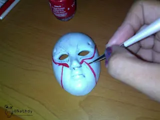 Máscaras de cerámica, decoración por pasos