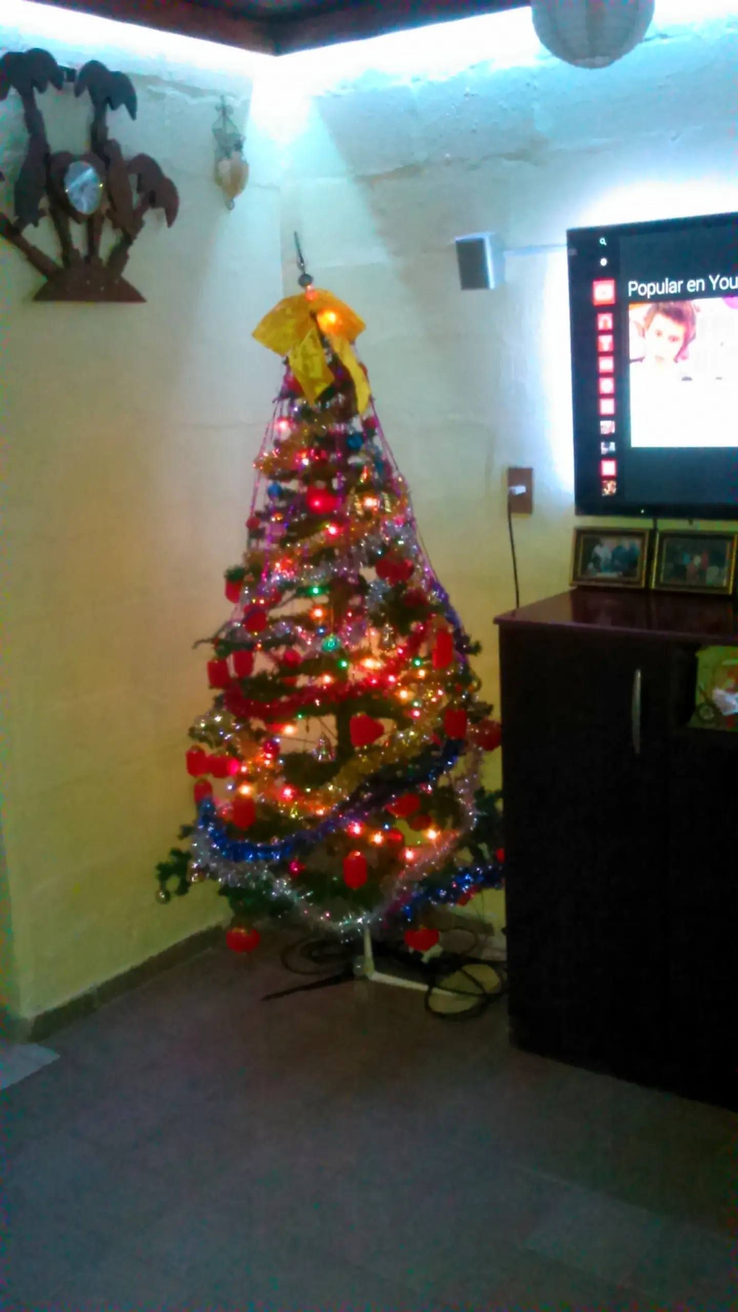 Armé mi árbolito de Navidad y te lo muestro Armé mi árbolito de Navidad y te lo muestro