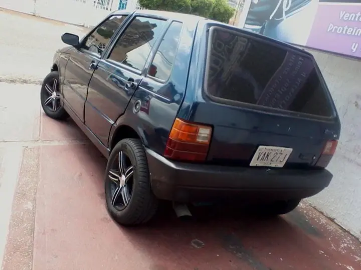 Asi va mi Fiat UNO y te lo Show you! xD
