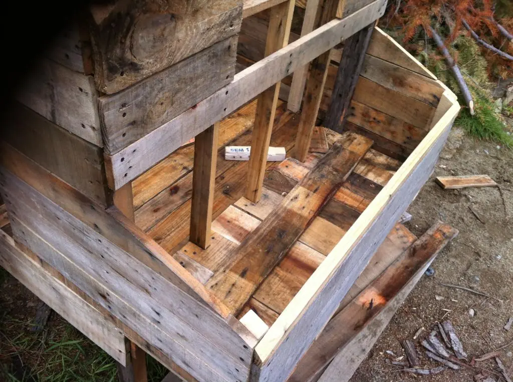 Hazlo tu mismo: Gallinero con Pallets