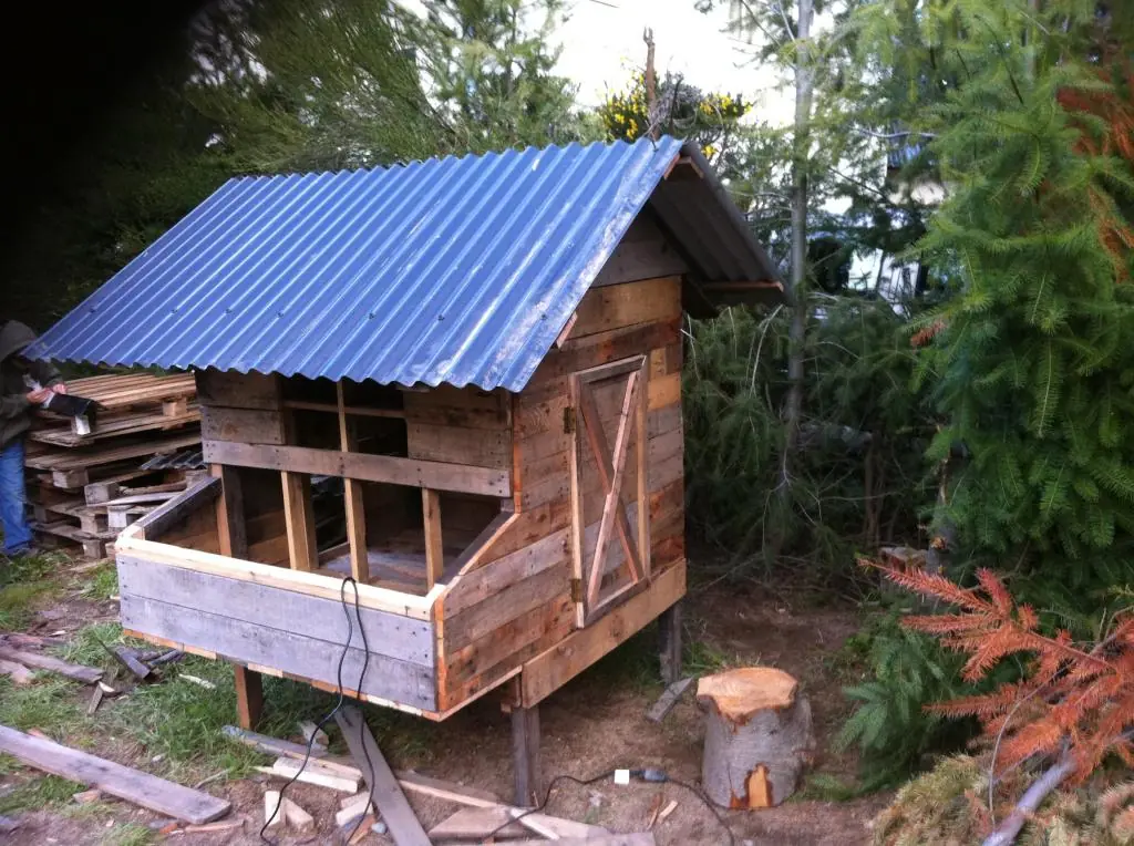 Hazlo tu mismo: Gallinero con Pallets