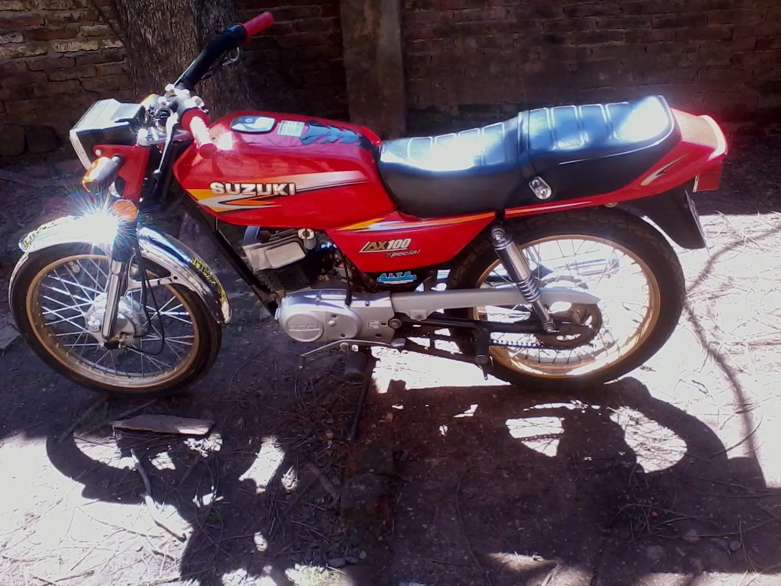 ax100