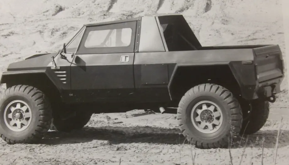 que significa HMMWV