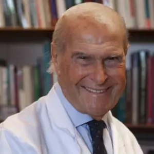 “El cáncer es la prueba de que Dios no existe” Dr. Veronesi