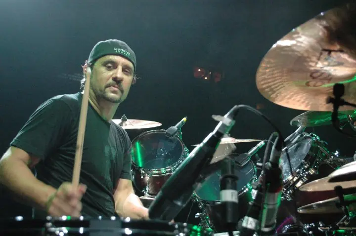 ¿Dave Lombardo a Megadeth?
