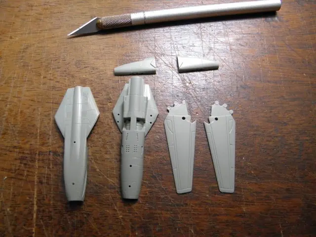 arme un mig-27 a escala 1/144