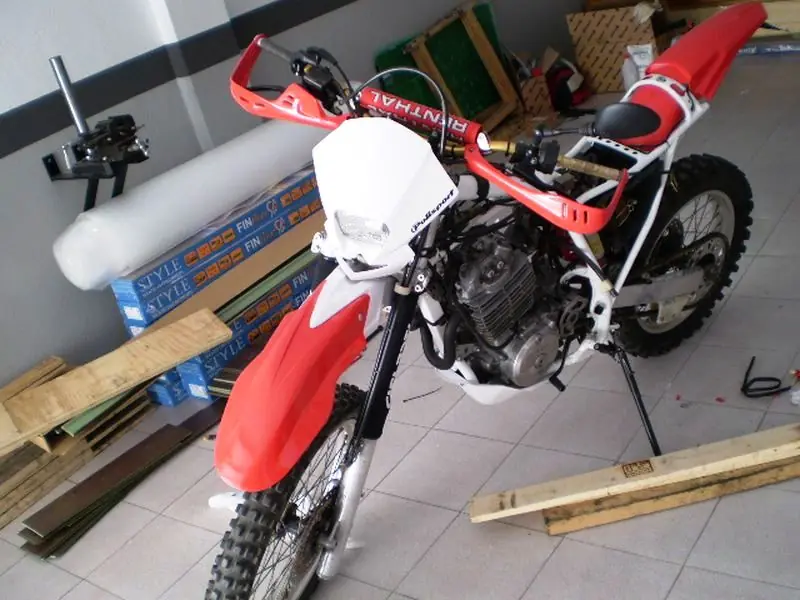 xr600