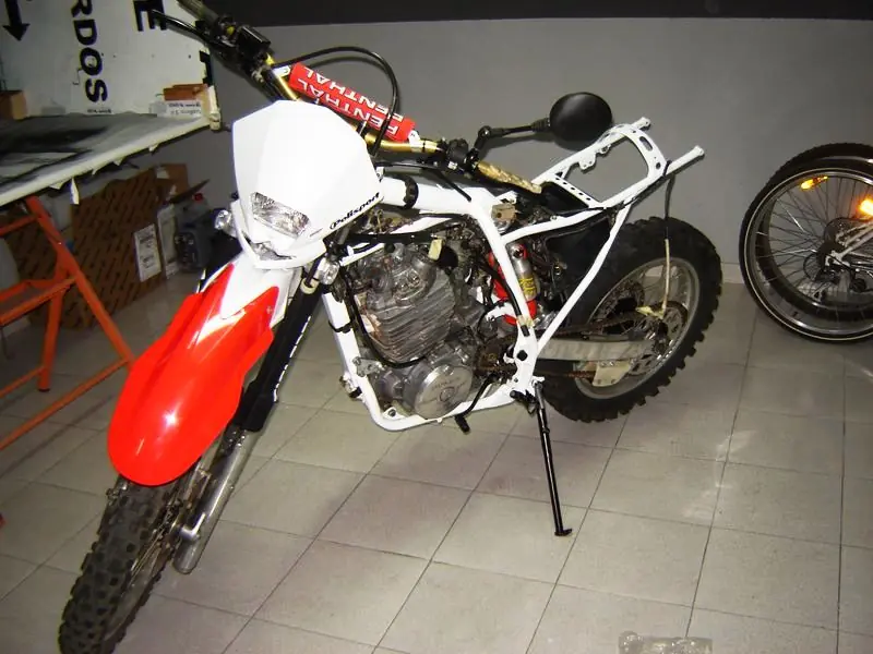 xr600