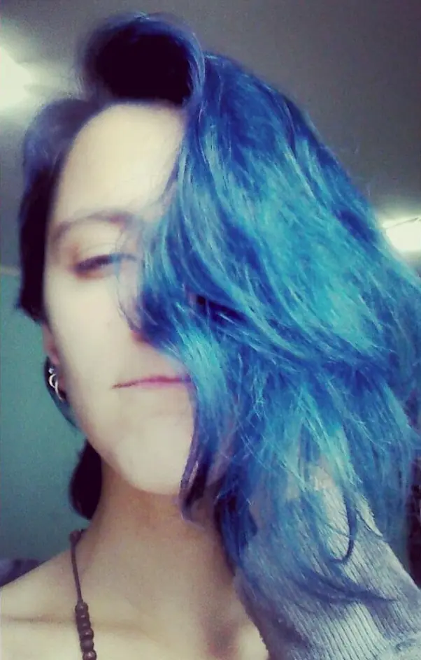 Tengo el pelo de todos colores y te lo muestro