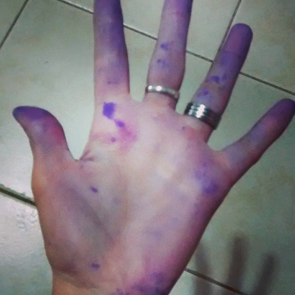 Tengo el pelo de todos colores y te lo muestro