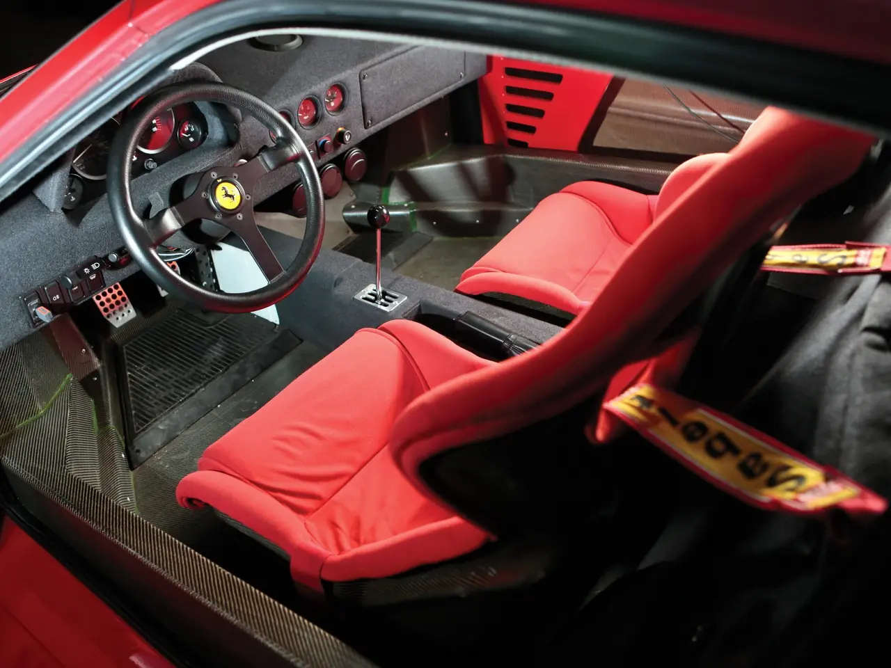 Ferrari F40 (Superdeportivo Clásico Noventero!)