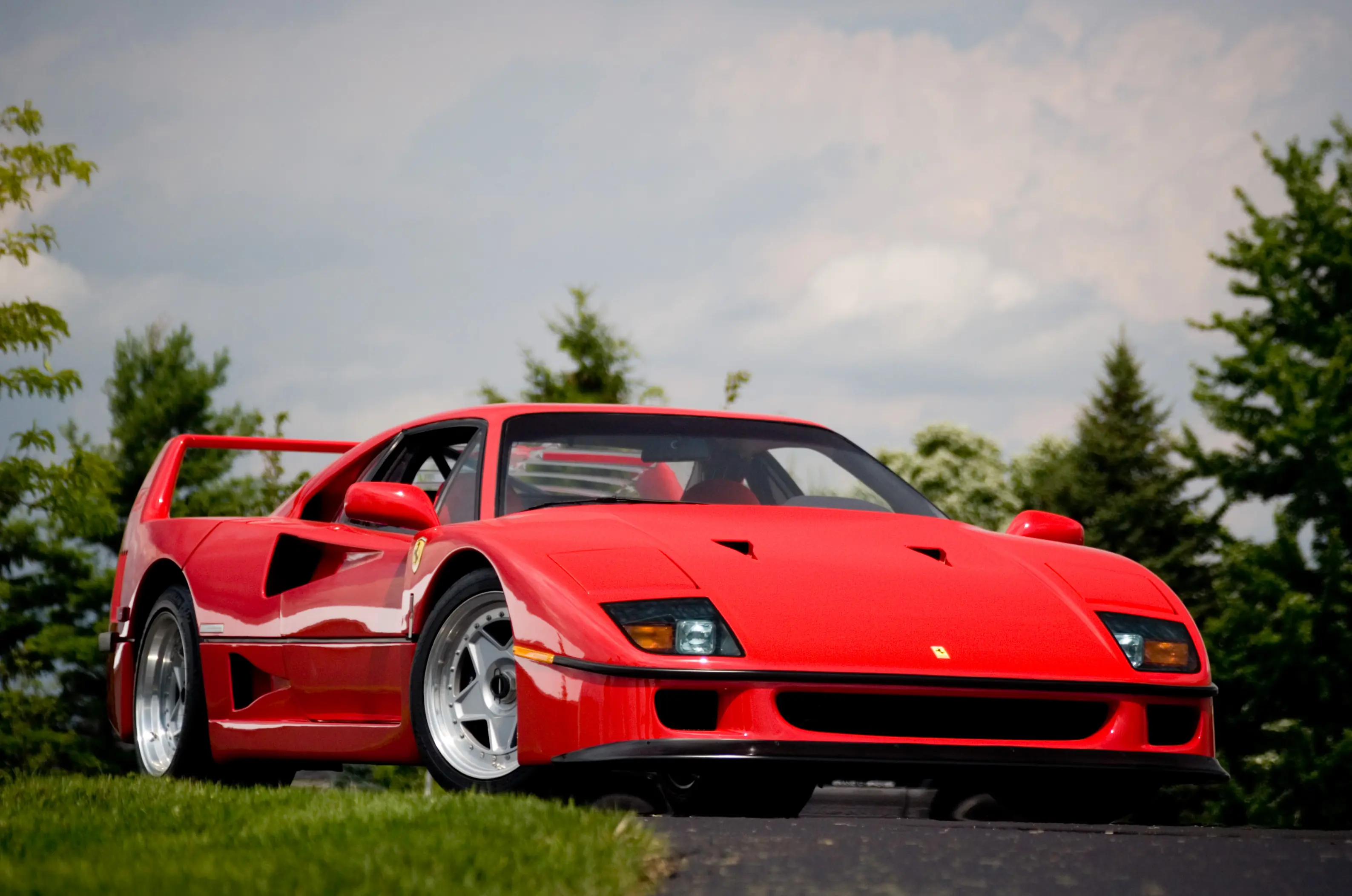 FERRARI F40