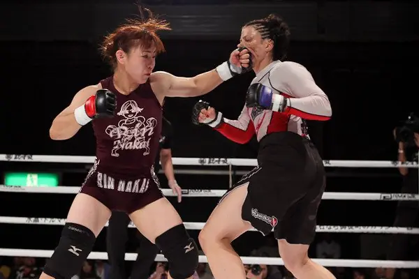 Rin Nakai luchadora kawaii de UFC