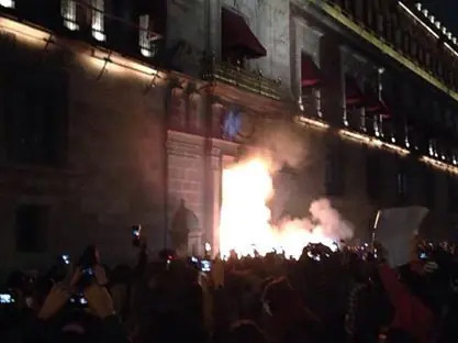 ¿Que pasa en Mexico? : ¡¡Ayotzinapa Vive!!
