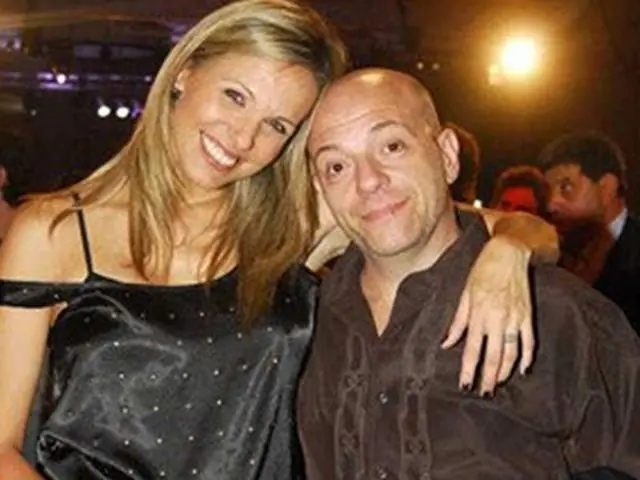 mujeres hermosas con hombres feo