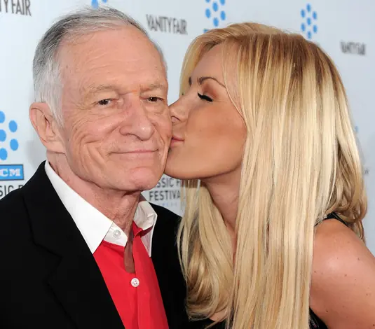 mujeres hermosas con hombres feo