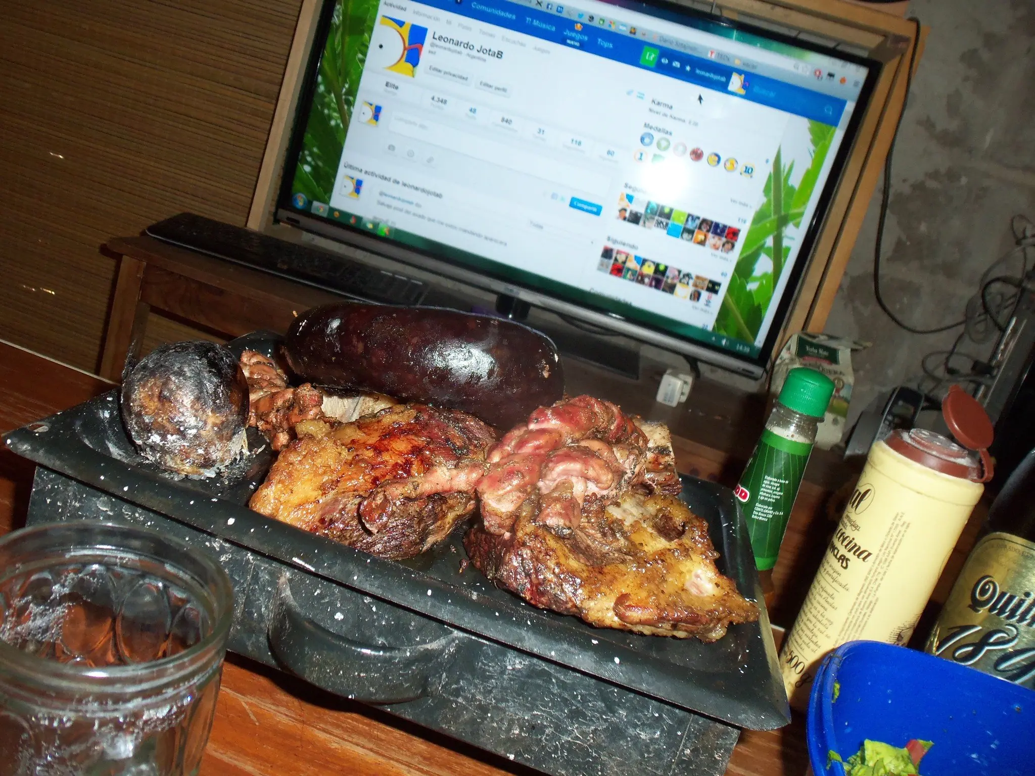 dia nublado? mira el asado que me mande!