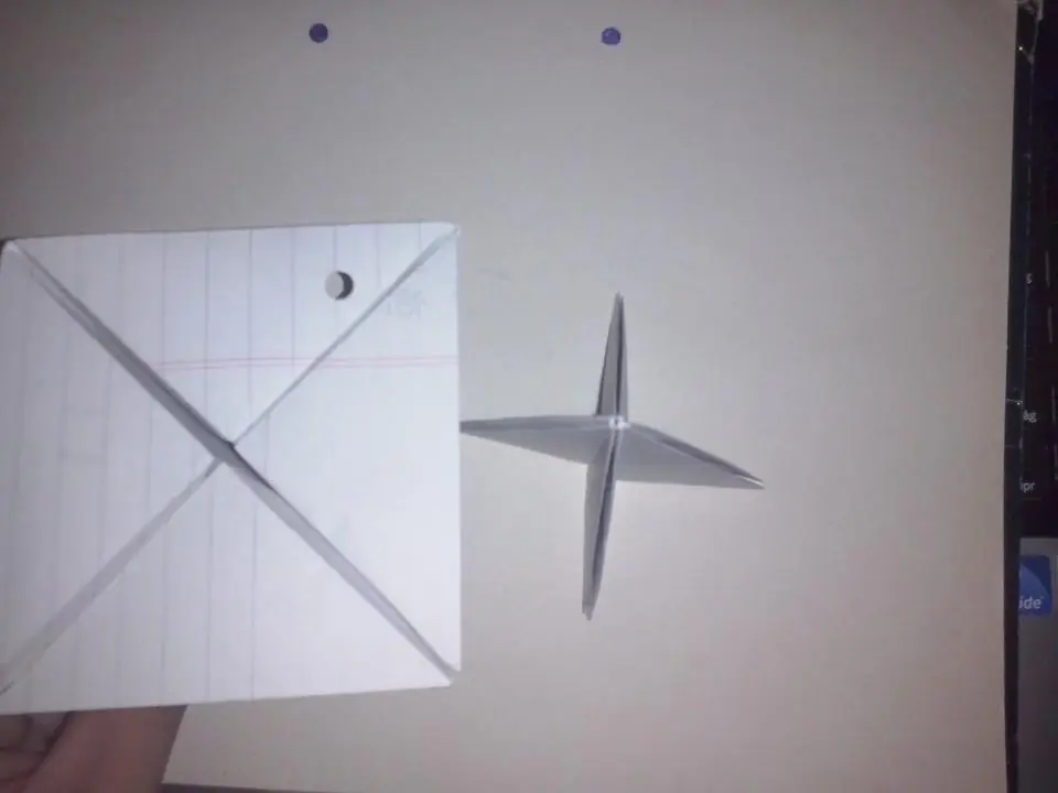 Hice un árbol de navidad con papel y te lo muestro