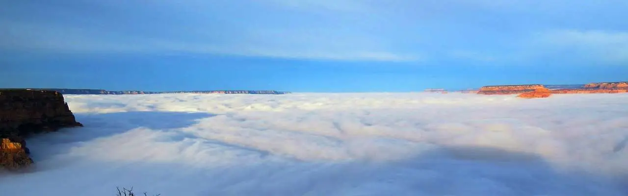 Nubes 'inundan' el Gran Cañón del Colorado