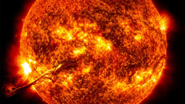13 cosas que no sabías del Sol