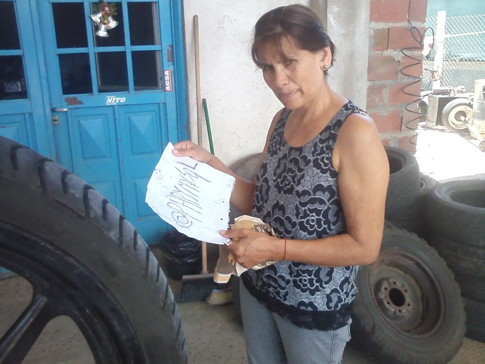 sacando