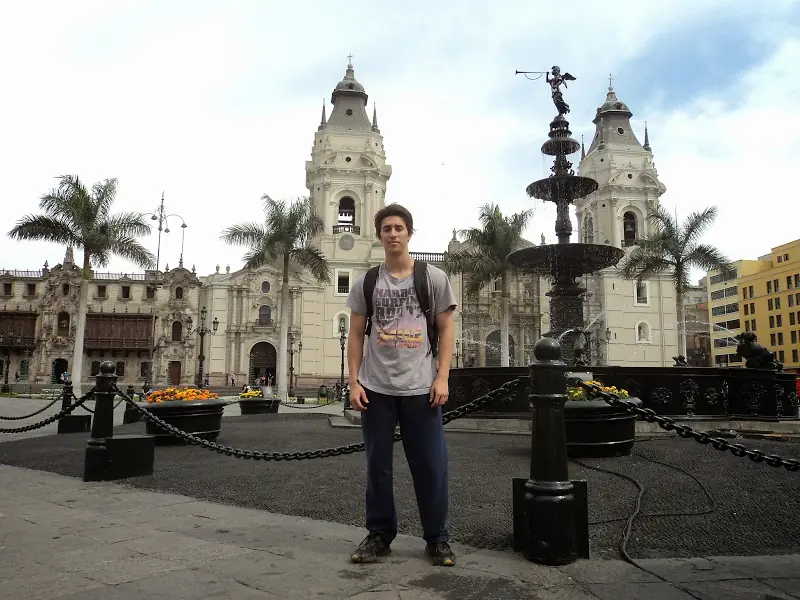 Lima, una ciudad pintoresca y desordenada.