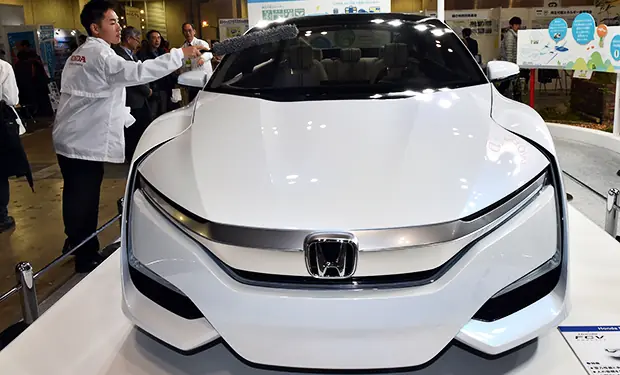 Lanzan el Primer Carro de Hidrógeno producido en Serie