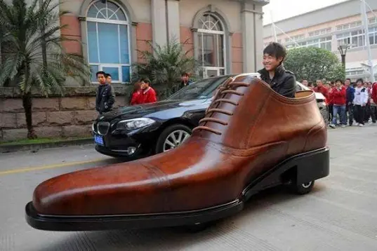zapatos y mujeres
