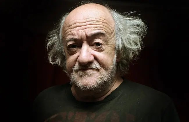 “El rockero es un idiota, un tipo con poca mente”