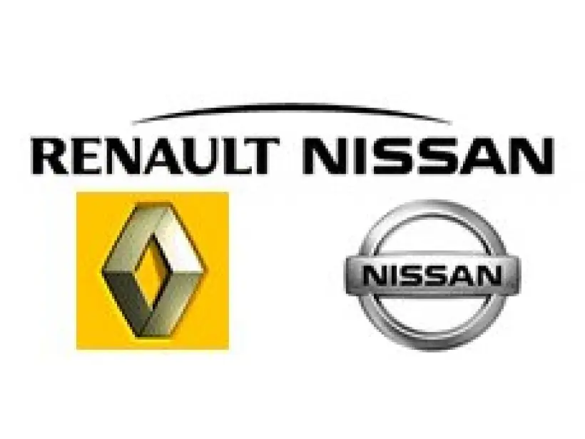 Renault y Nissan suspenden órdenes de nuevos modelos en Rus