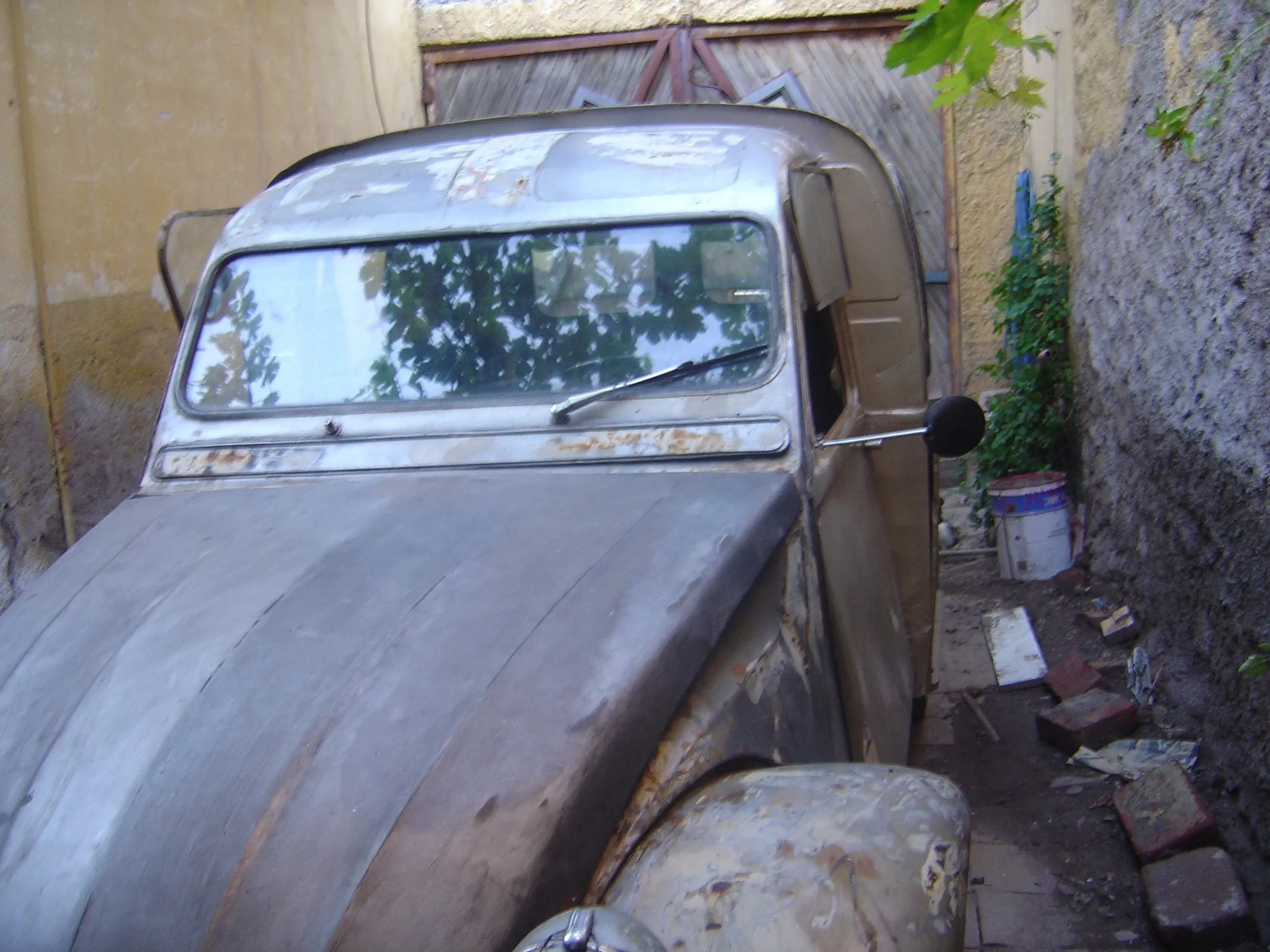 Restaure un Citroen Furgon 3cv con mi papá y te lo enseño