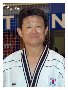 Taekwondo por Lee Kwan Young