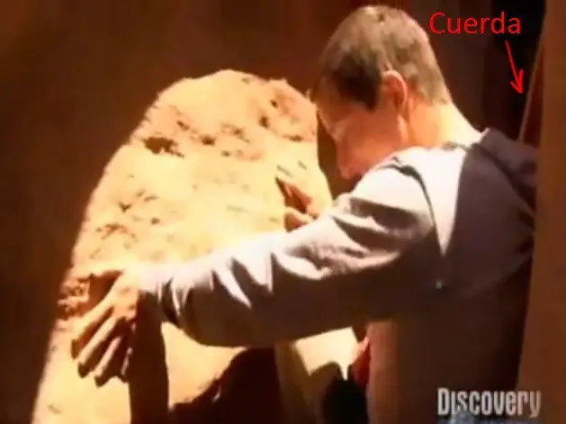 Bear Grylls, un farsante a prueba de todo ?