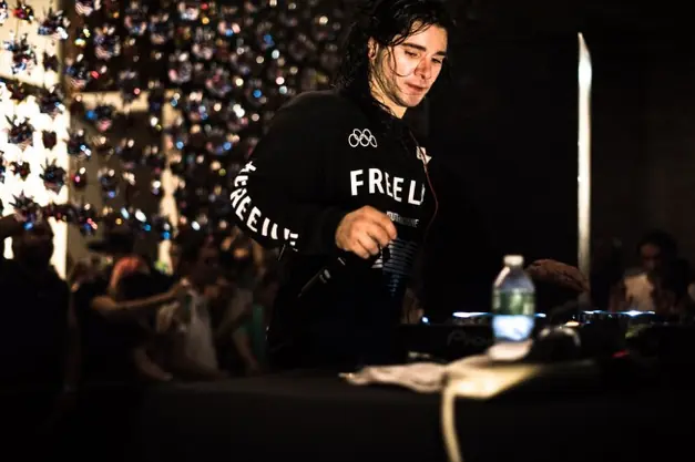 Ropa que usa Skrillex :D Parte 1