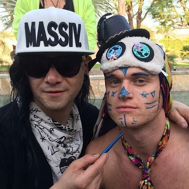 Ropa que usa Skrillex :D Parte 1