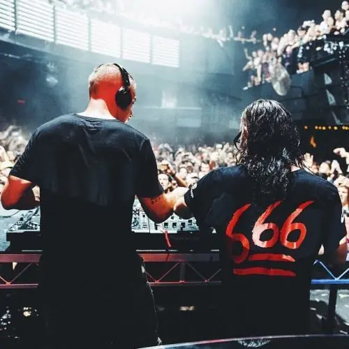 Ropa que usa Skrillex :D Parte 1