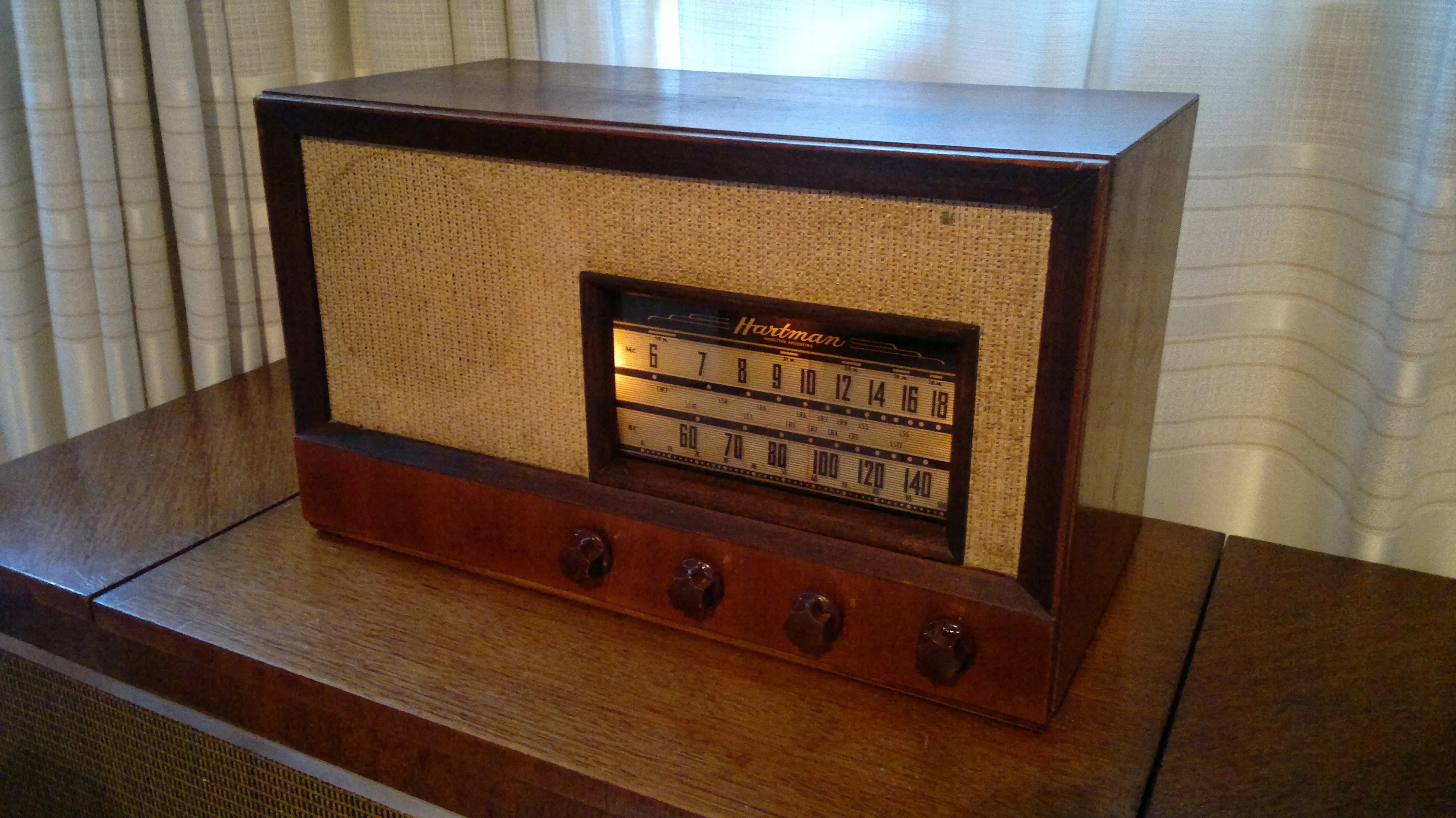 Restauro radios antiguas, ¡Y te lo muestro!