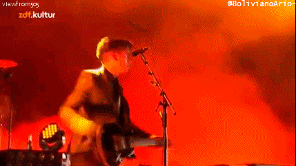 Te enseño a tocar una guitarra sin salir de este post