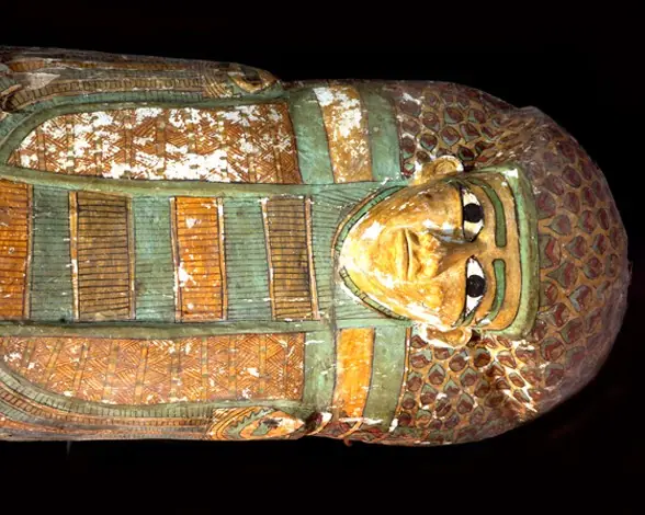 Descubierto ataúd intacto del Antiguo Egipto